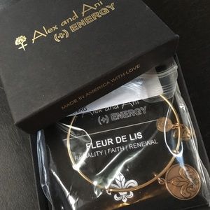 Alex and Ani NEW IN BOX Fleur De Lis Bracelet